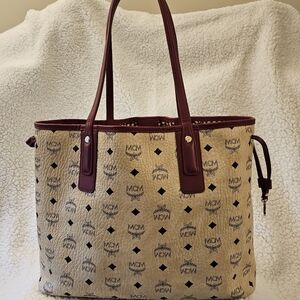 AUTH MCM TOTE